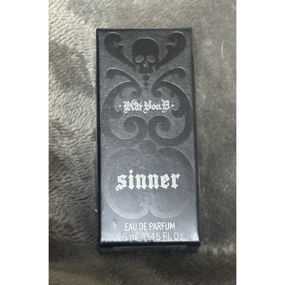 KAT VON D Eau de Parfum SINNER Deluxe Travel Size (4.5ml/.15oz) New in Box - Picture 1 of 2